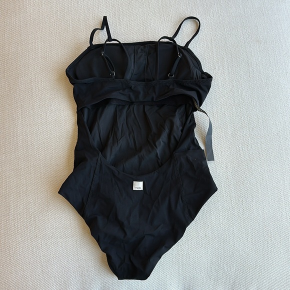 Vuori Dune One-Piece Swimsuit In Black - Picture 8 of 15
